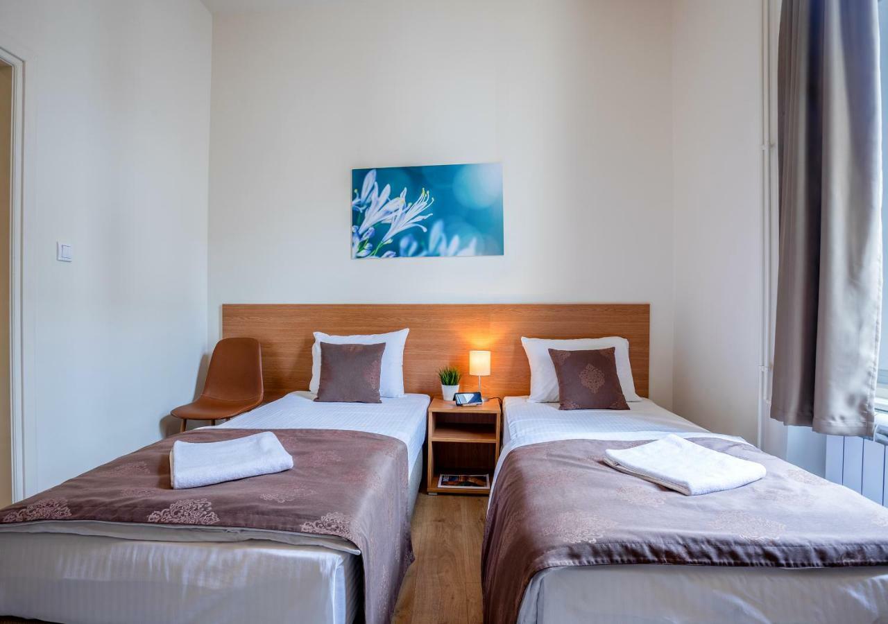 Booking En Suite Belgrade Exterior photo